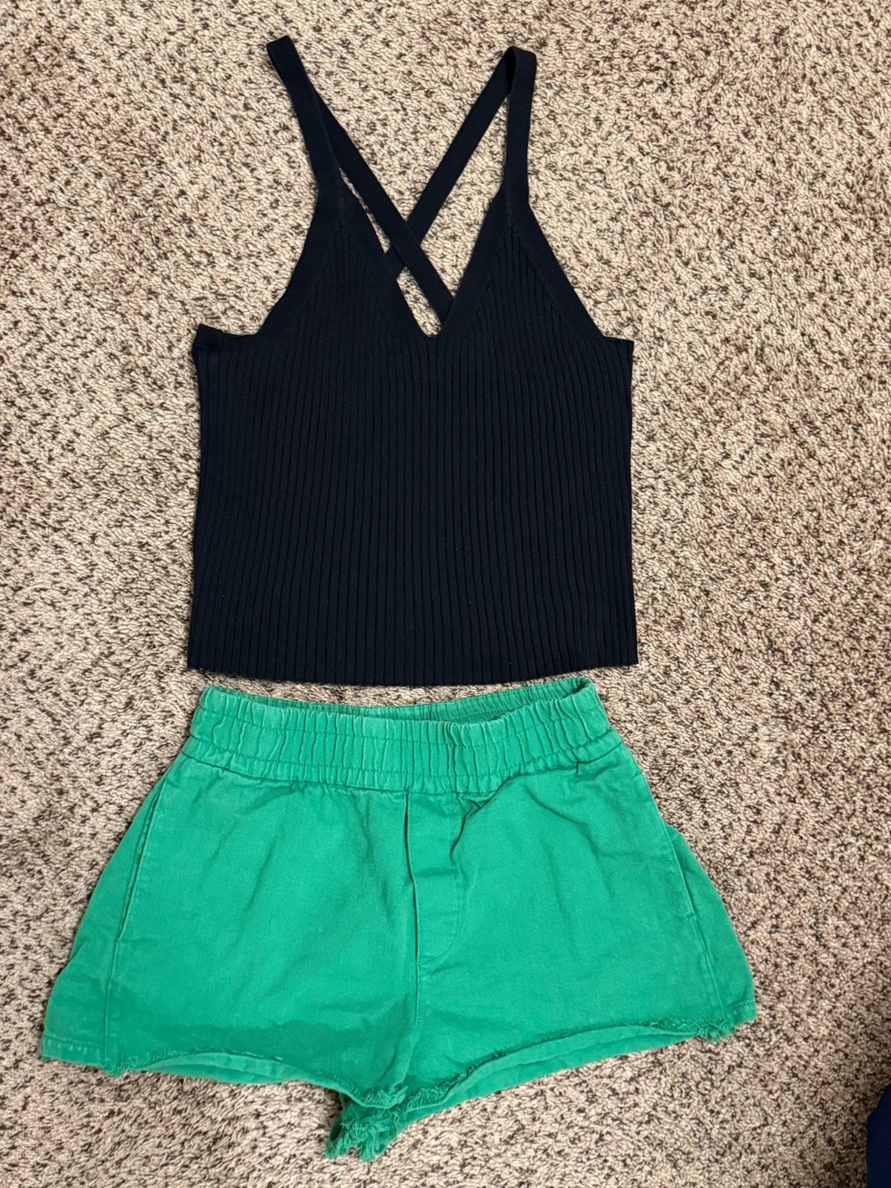 Zara Elastic Waist Frayed Denim Shorts w/Banana Republic Ribbed Sweated Tank